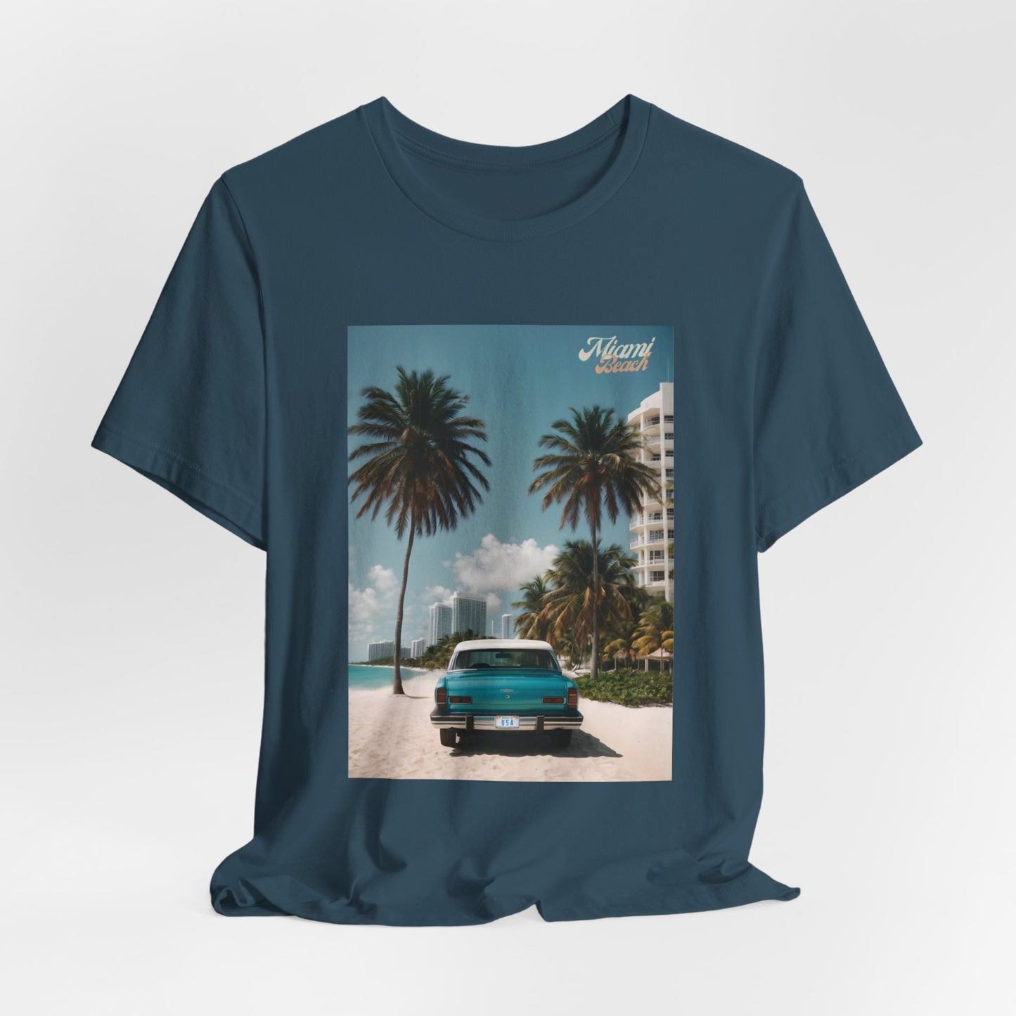 Vintage Car On The Beach Jersey Short Sleeve Tee