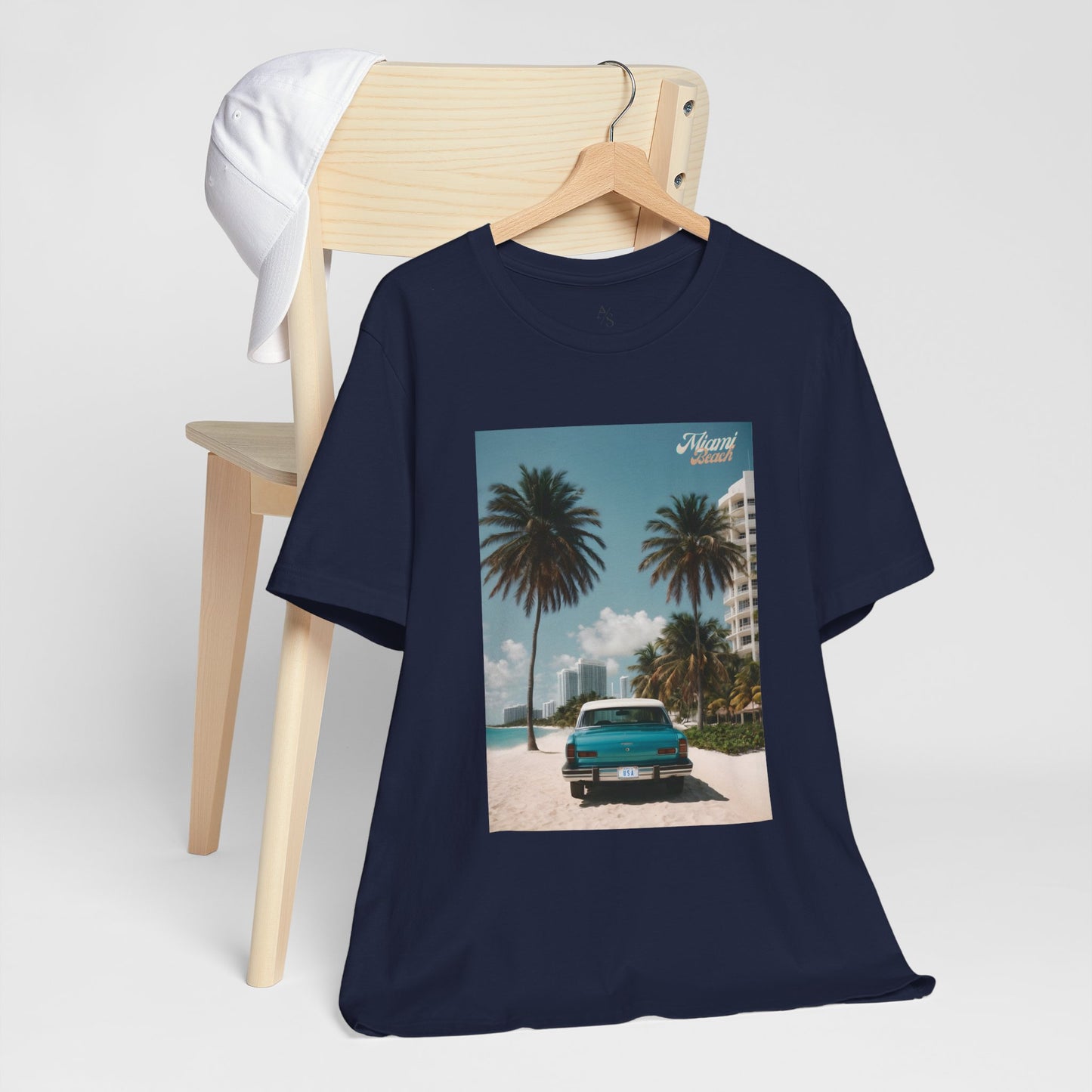 Vintage Car On The Beach Jersey Short Sleeve Tee