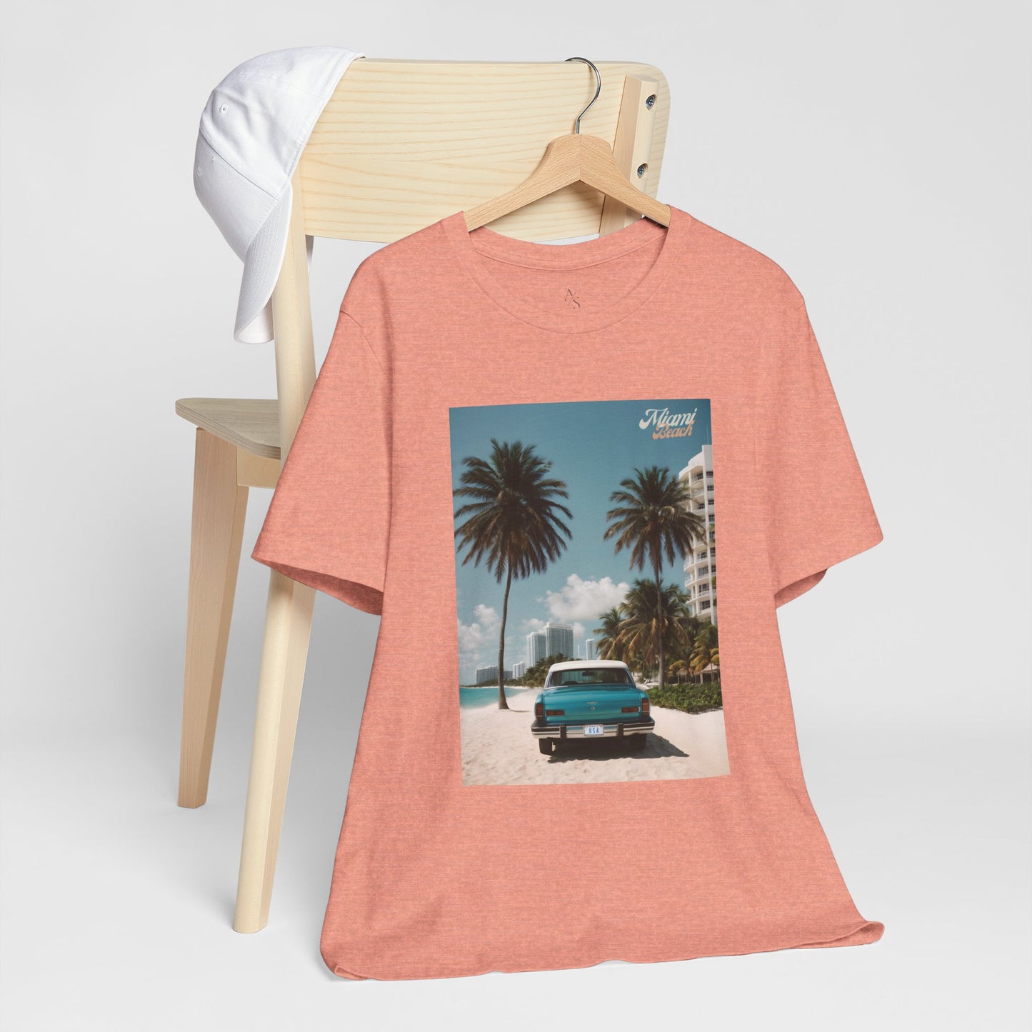 Vintage Car On The Beach Jersey Short Sleeve Tee