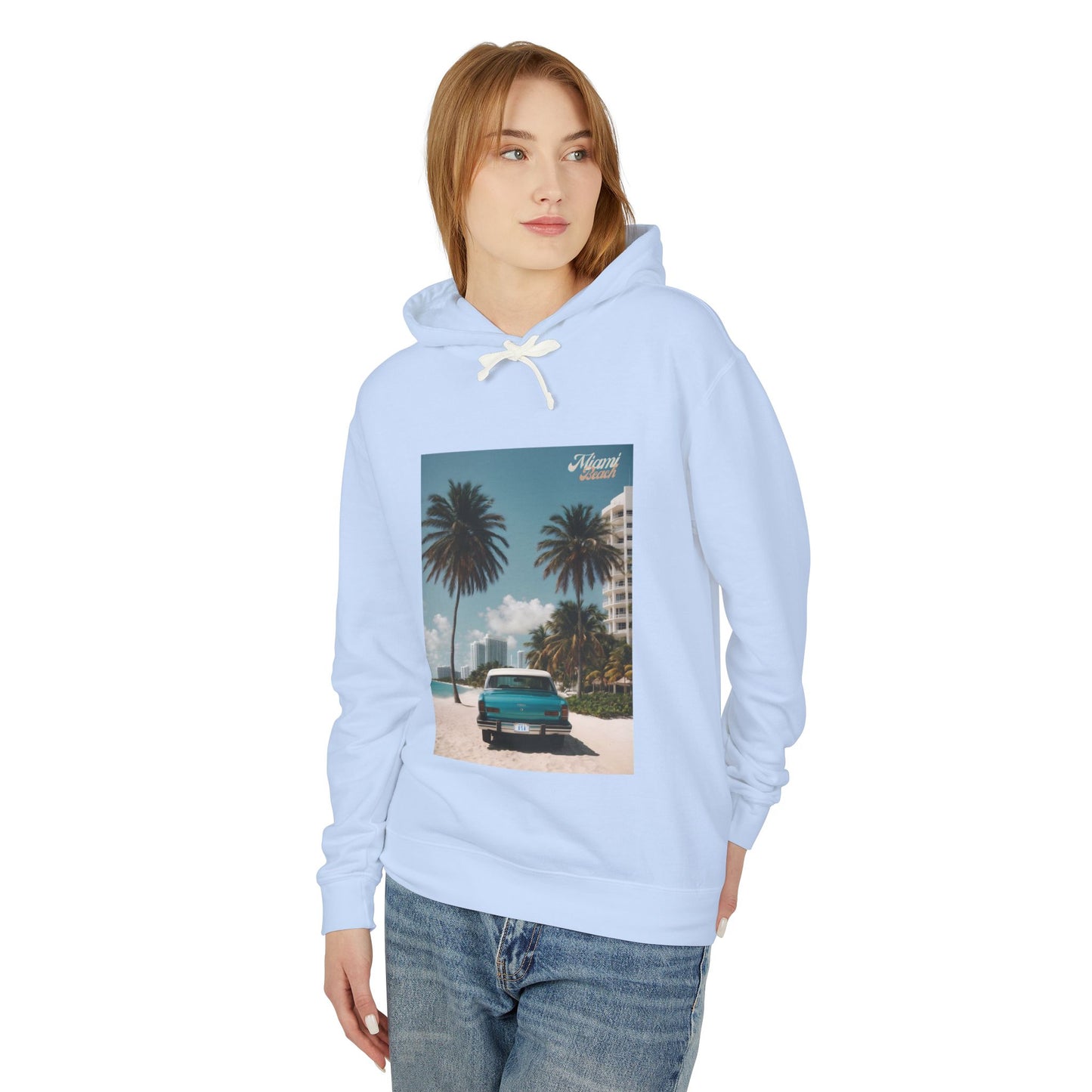 Vintage Car On The Beach Lightweight Hooded Sweatshirt