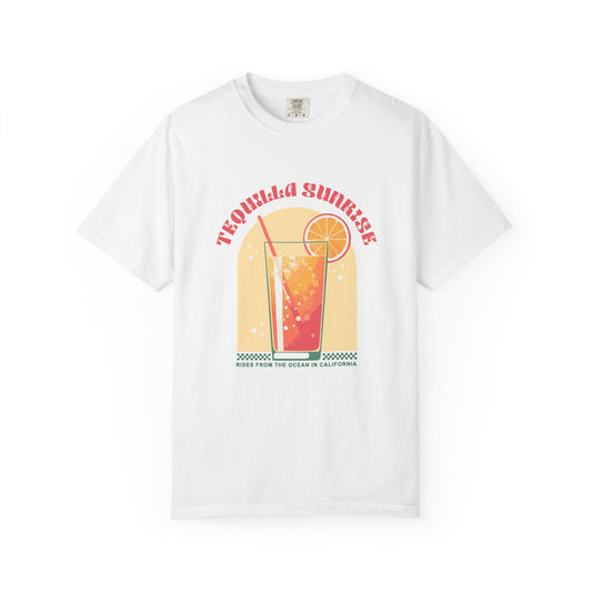 Tequila Sunrise Coctail Retro Graphic T-Shirt
