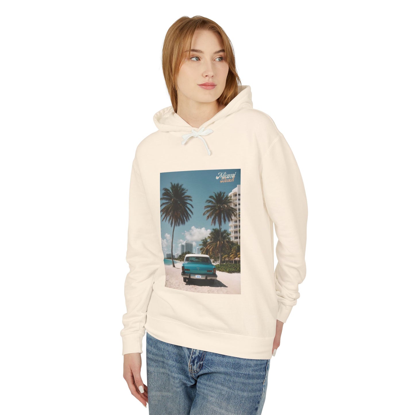 Vintage Car On The Beach Lightweight Hooded Sweatshirt