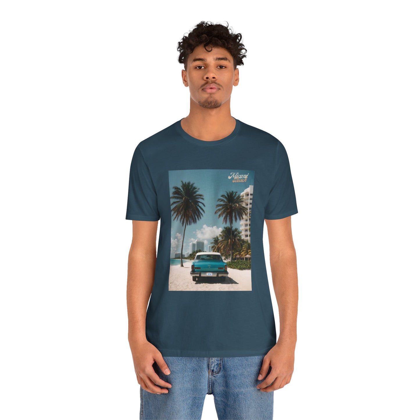 Vintage Car On The Beach Jersey Short Sleeve Tee