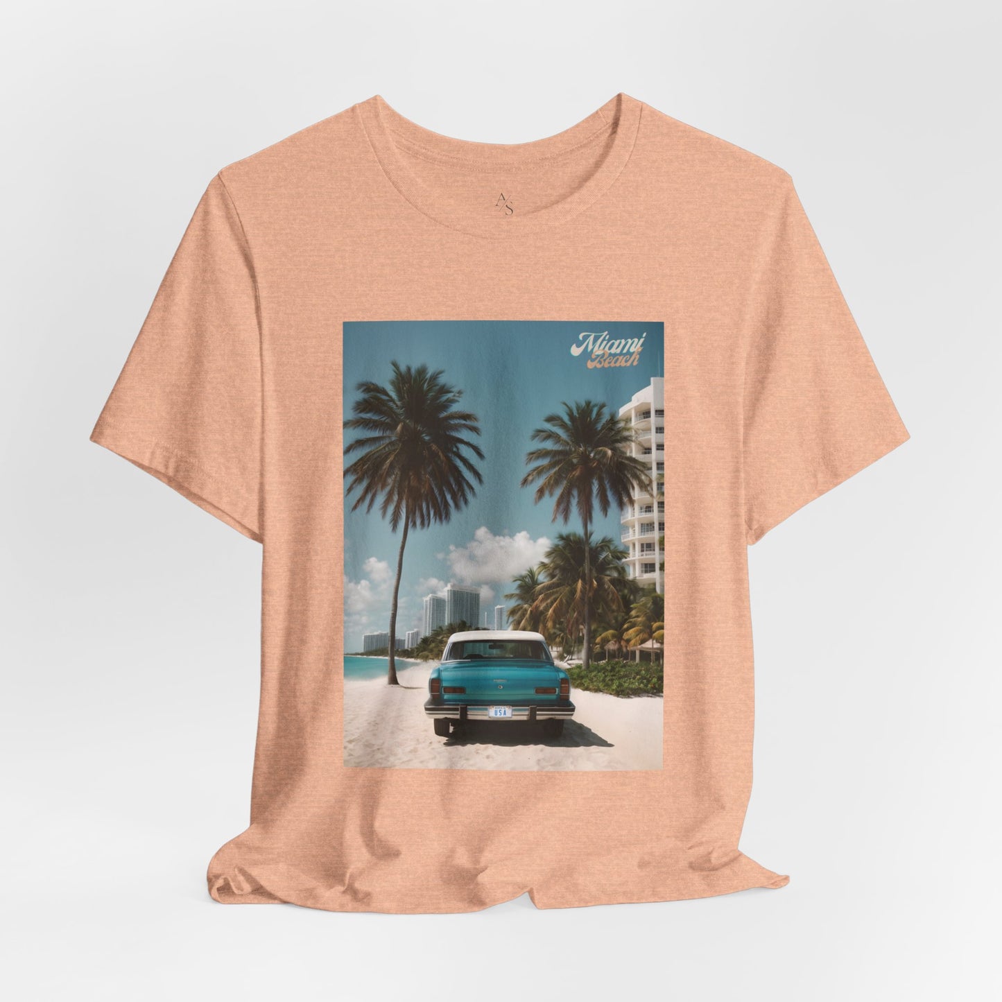 Vintage Car On The Beach Jersey Short Sleeve Tee