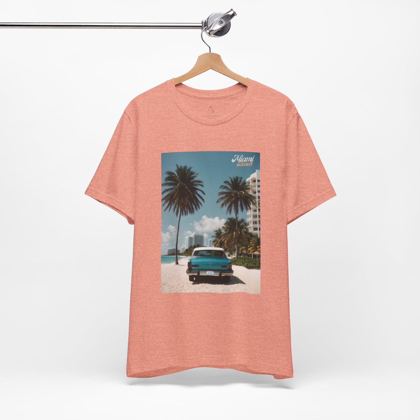 Vintage Car On The Beach Jersey Short Sleeve Tee