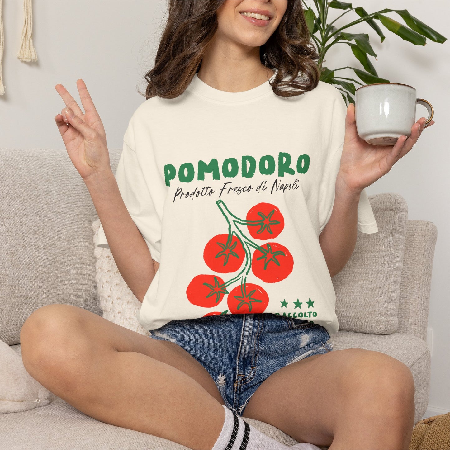 Napoli Tomato Graphic T-Shirt - Italy Travel Tee